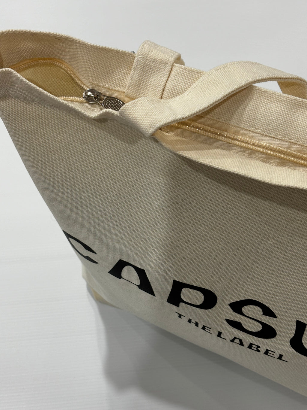 Capsule The Label Tote V1 SS1